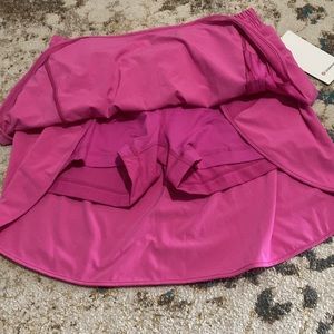 Lululemon sonic pink Hotty hot skirt!! Brand new never worn